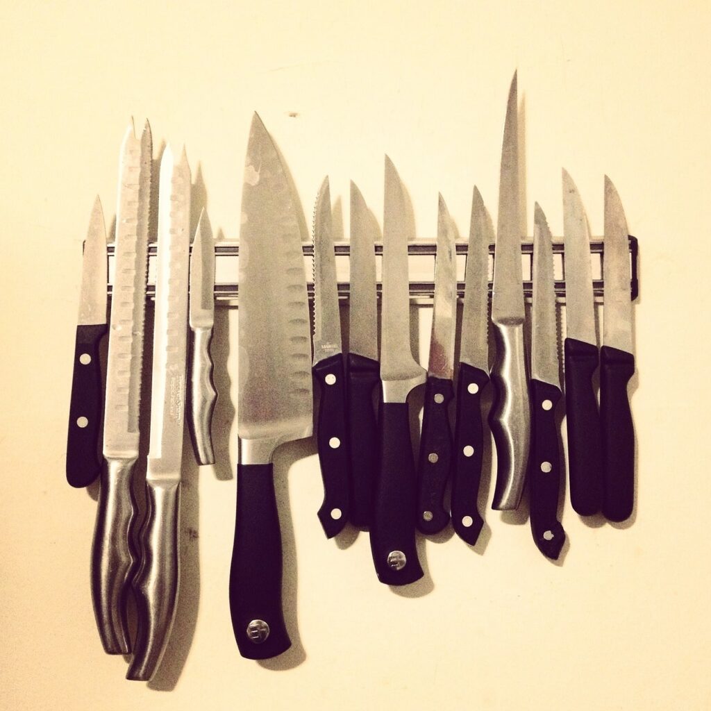 List of knives
